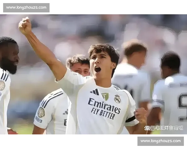 皇马官宣恩德里克抵美合练 巴西神童剑指世俱杯新征程