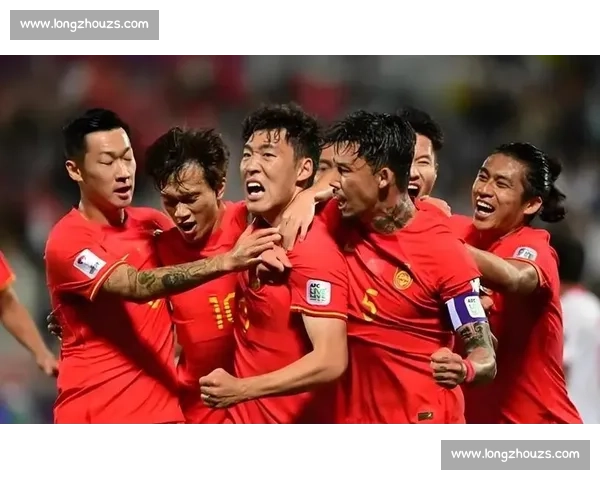 国足换帅提速！久尔杰维奇过渡身份坐实，两大名帅锁定接班