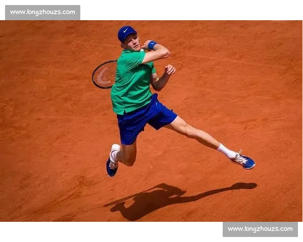 辛纳法网两度落泪引热议：德约若进决赛，结局是否改写？